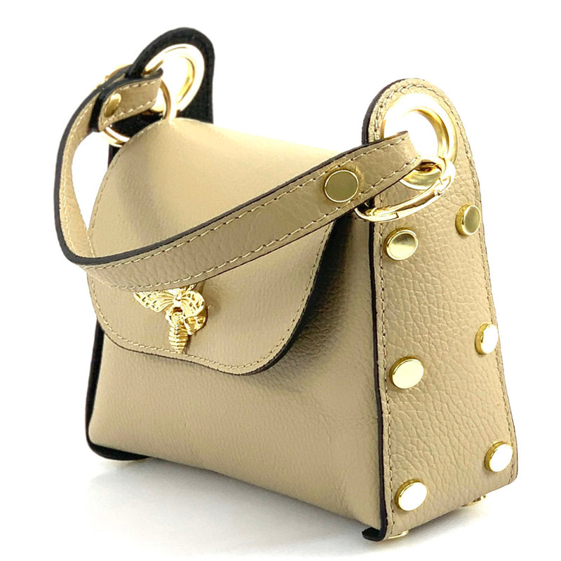 Virginia leather Handbag-9