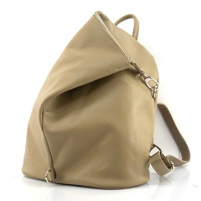 Carolina backpack in soft cow leather-14