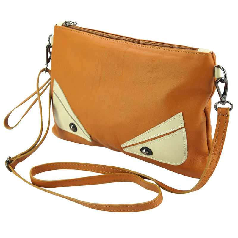 Teodora Clutch in smooth calfskin leather-7