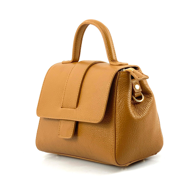 Kylie leather Handbag-2