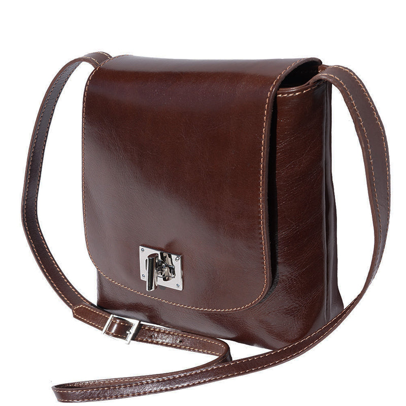 Medium flat shoulder bag in cow leather-22