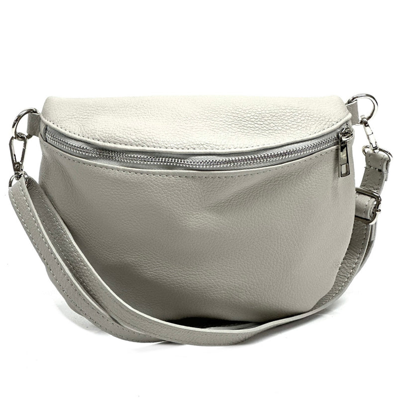 Waist bag in leather Vivaldo-23